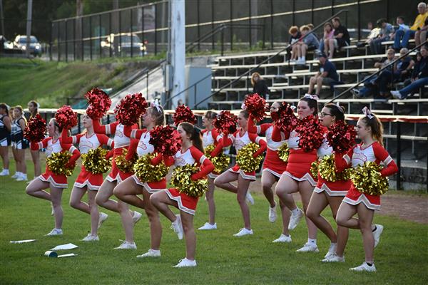 2023 Varsity Football Cheerleaders