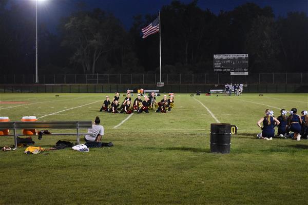 2023 Varsity Football Cheerleaders