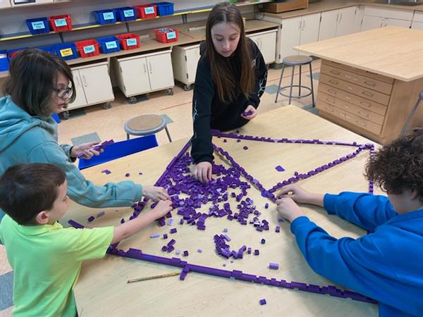 Lego Challenge Builds