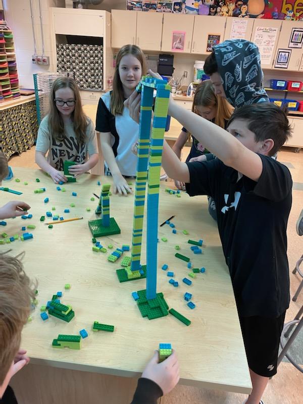 Lego Challenge Builds
